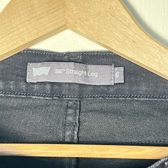 Levis 505 Womens Black Pants 6 Straight Leg Ankle Cropped Jeans Stretch Casual - Picture 8 of 17